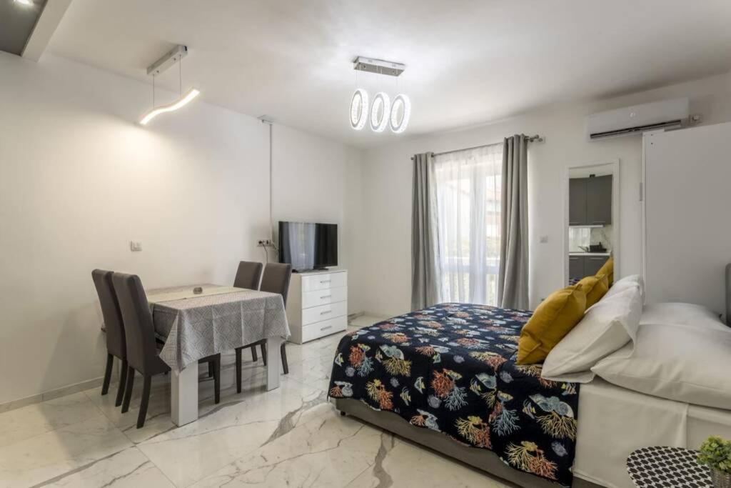Royal Platinum Studio Apartment Vodice Luaran gambar
